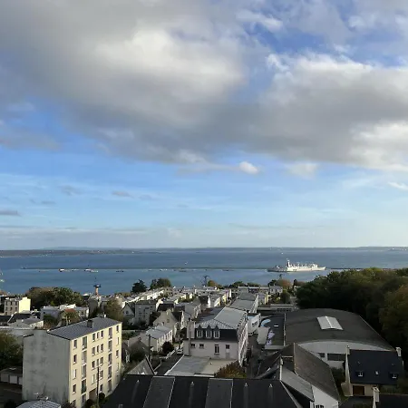 Nouveau! Vue 180° Et Place Parking * Brest