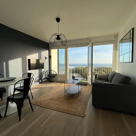 Nouveau! Vue 180° Et Place Parking Appartement