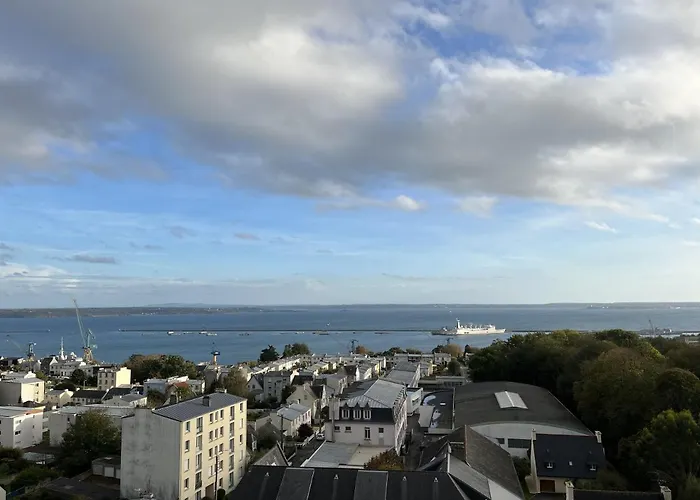 Nouveau! Vue 180° Et Place Parking * Brest